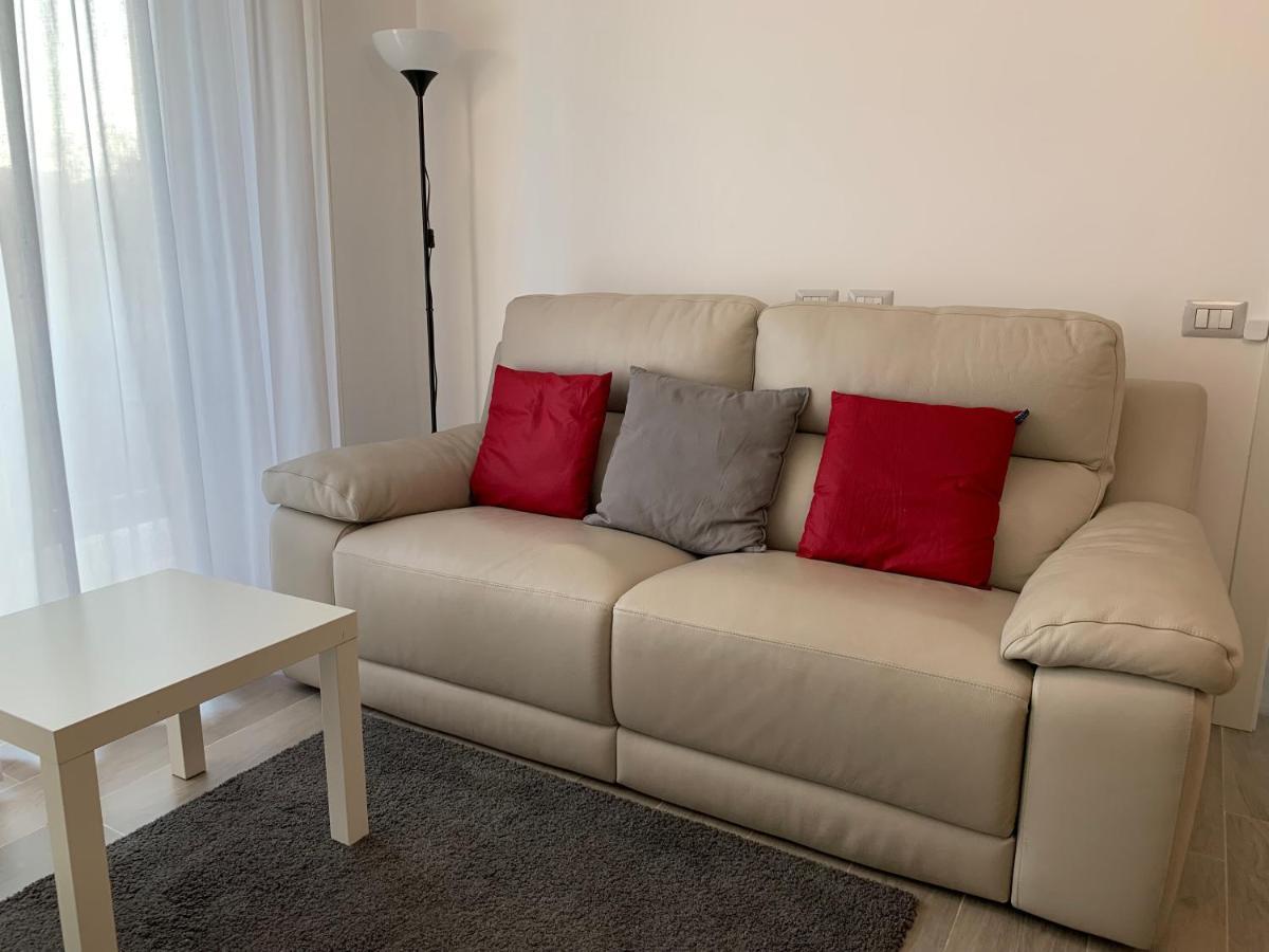 Ferienwohnung Trilocale In Zona Bocconi/Navigli Mailand Exterior foto
